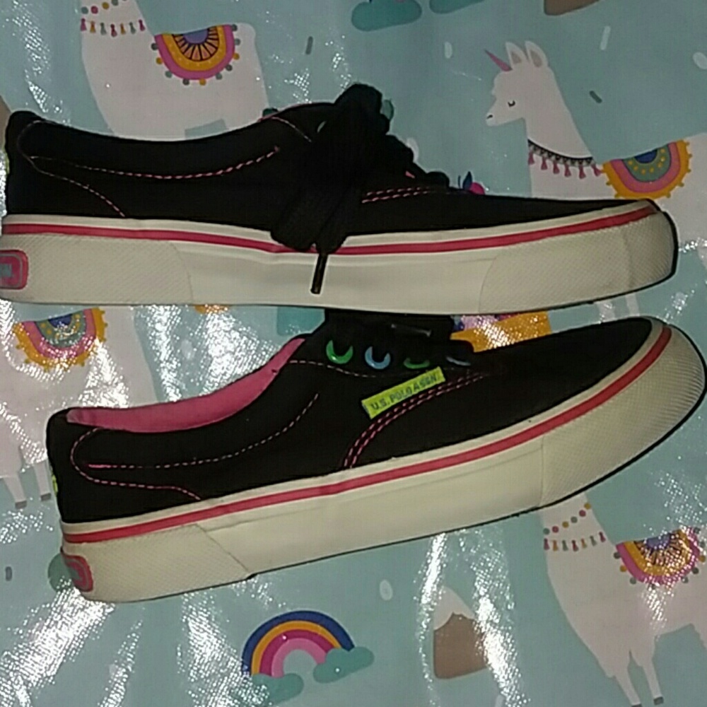 U.S. Polo assn.Sz 6 blk, pink,blue,yellow sneakers - Picture 3 of 5